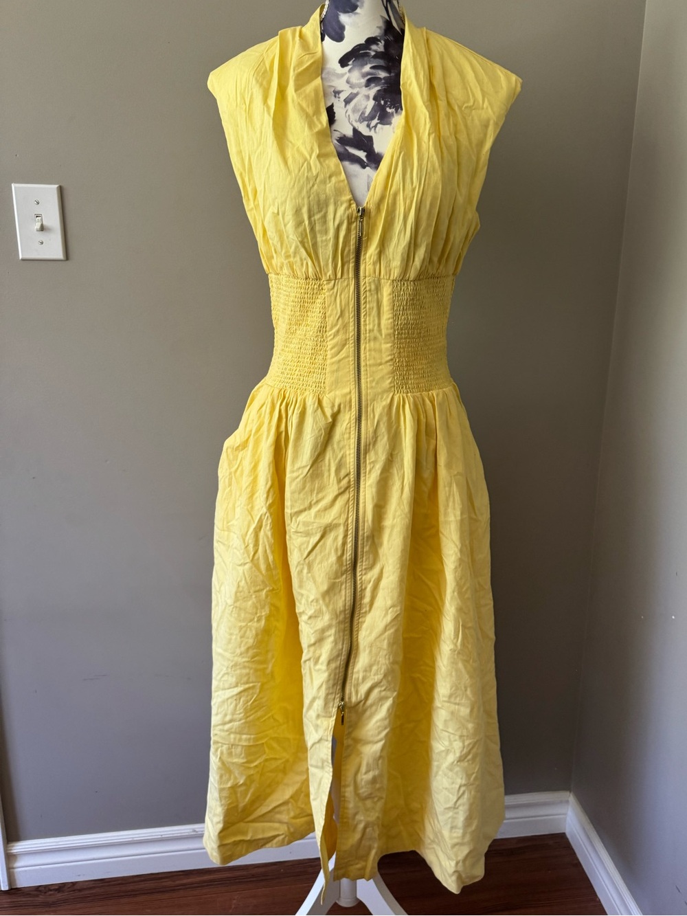 Anthropologie Tommie Cap Sleeve Smocked Front Zip Yellow Zip Midi Dress